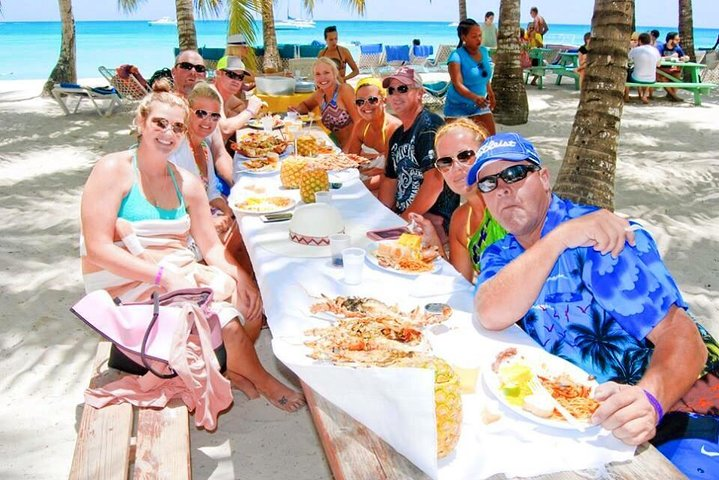 Saona Island Private +8 People Platinum Transfer - Photo 1 of 9